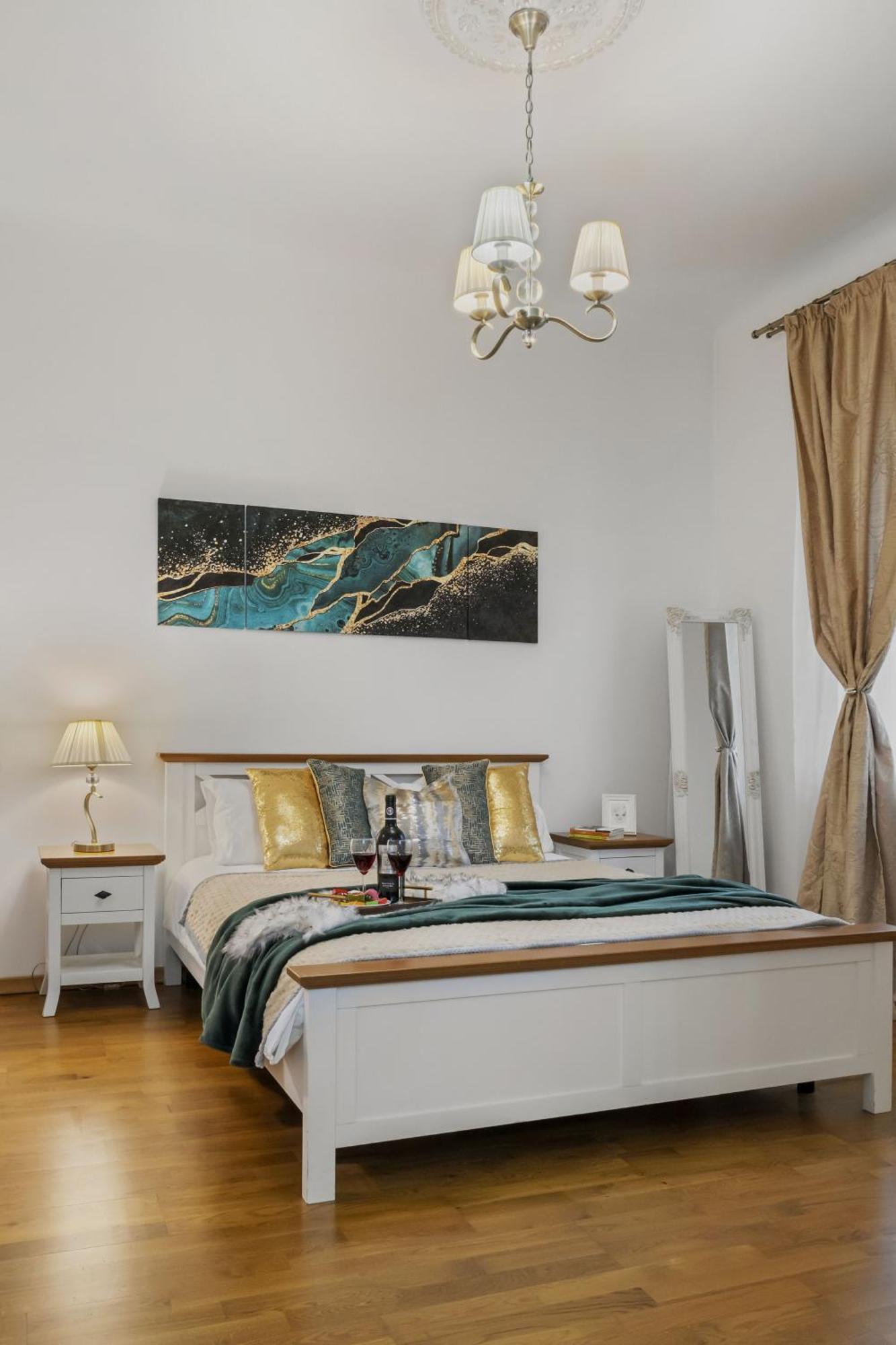Sweet Luxury Three Rooms Apartment City Center Universitate Βουκουρέστι Εξωτερικό φωτογραφία