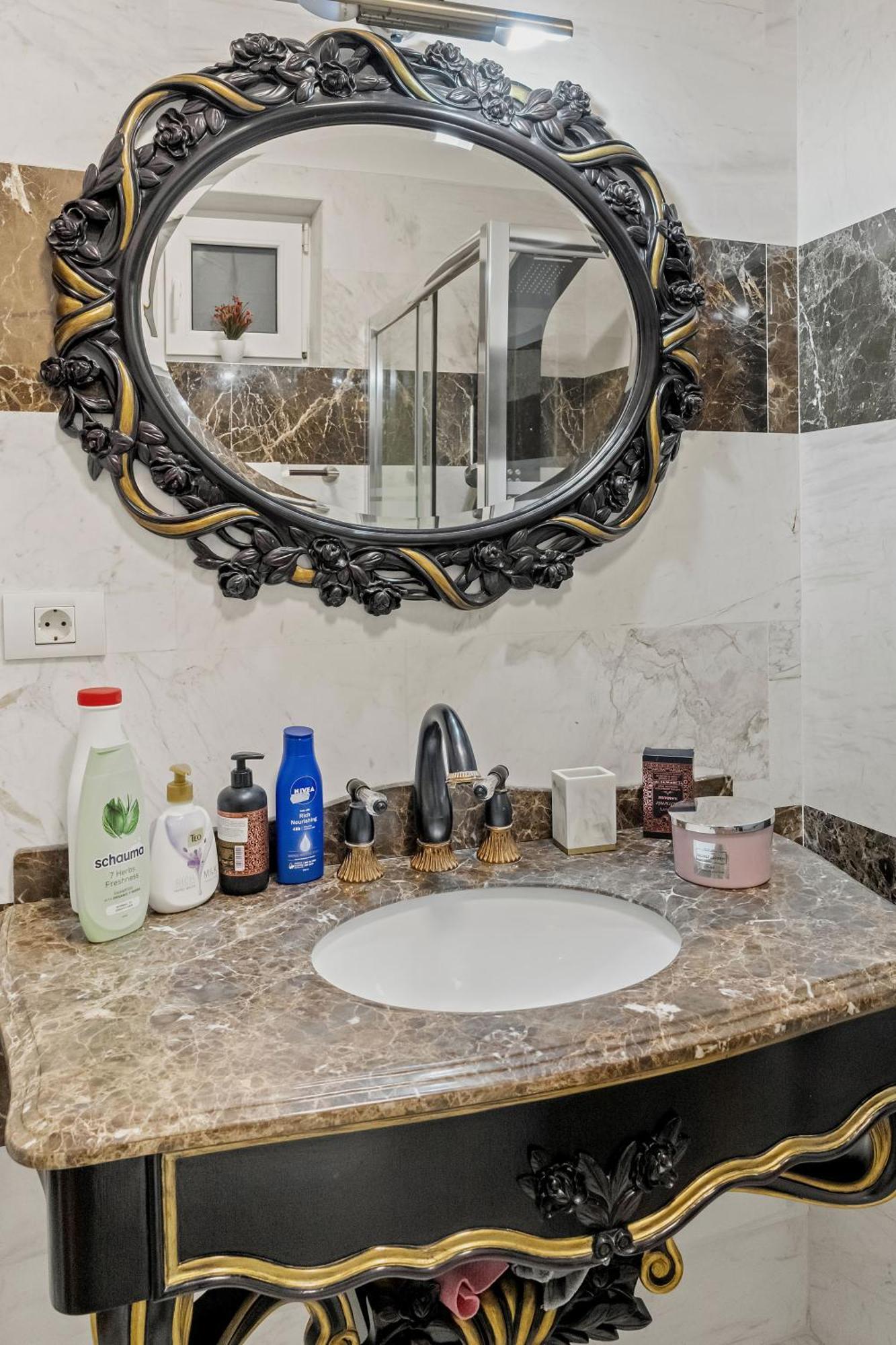 Sweet Luxury Three Rooms Apartment City Center Universitate Βουκουρέστι Εξωτερικό φωτογραφία
