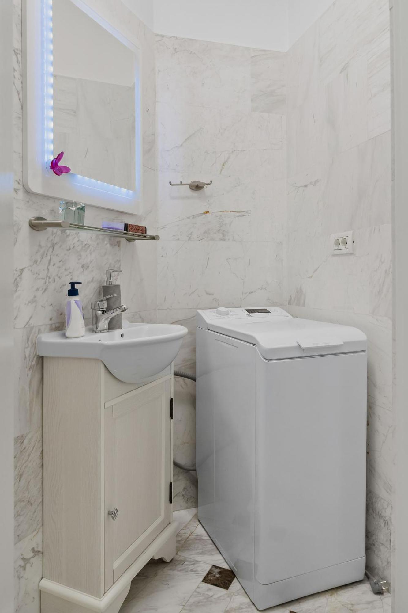 Sweet Luxury Three Rooms Apartment City Center Universitate Βουκουρέστι Εξωτερικό φωτογραφία
