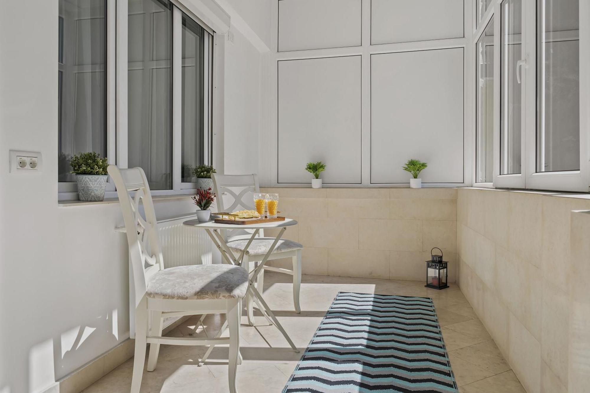 Sweet Luxury Three Rooms Apartment City Center Universitate Βουκουρέστι Εξωτερικό φωτογραφία